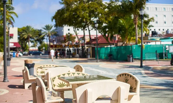 Best of Miami Small Group Tour With Everglades Airboat Ride 