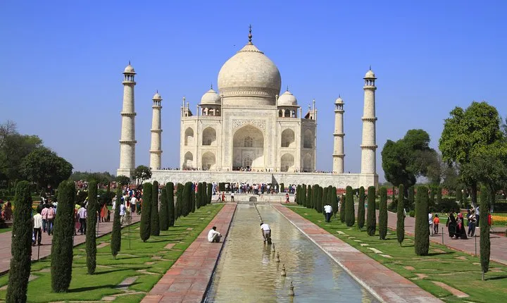 (ALL INCLUSIVE) Private Same Day Taj Mahal Tour from Delhi by Car