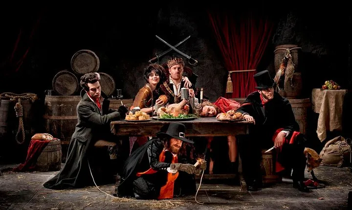 See 30 London Sights & Visit The London Dungeon!