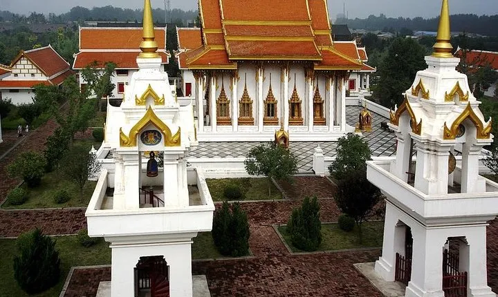 Private DayTour of White Horse Temple,Old Street,Longmen Grottoes with Boat Ride