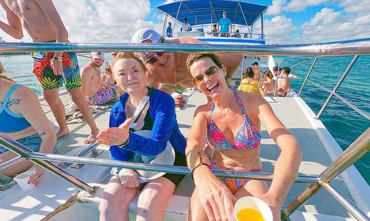 Punta Cana Exclusive Adults-Only Snorkel with Food and Drinks