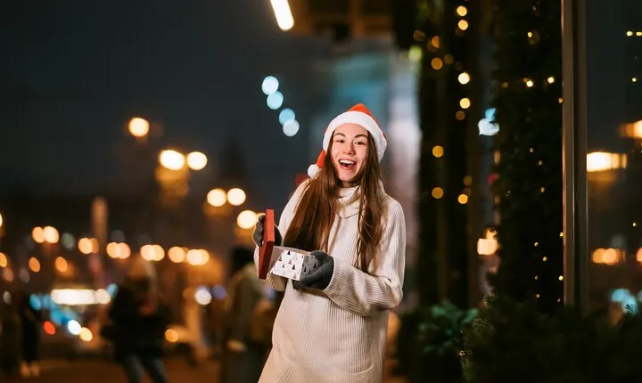 Festive Los Angeles: A Private Christmas Walking Tour