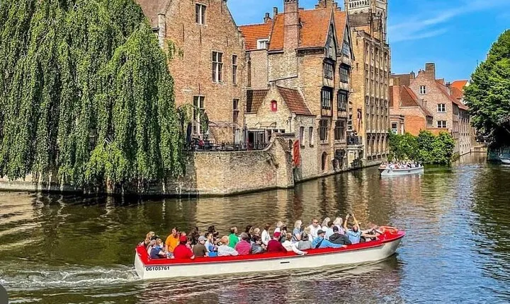 Bruges Small Group Day Trip from Paris by Minibus for a full day