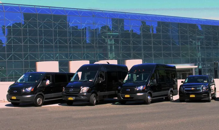 Private All Inclusive New York Transfer: Cruise Port to Airport or Manhattan