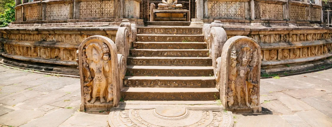 Polonnaruwa Ancient City Day Tour from the East Coast