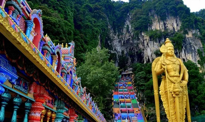 Uncover Kuala Lumpur’s Countryside + Iconic Batu Caves Tour