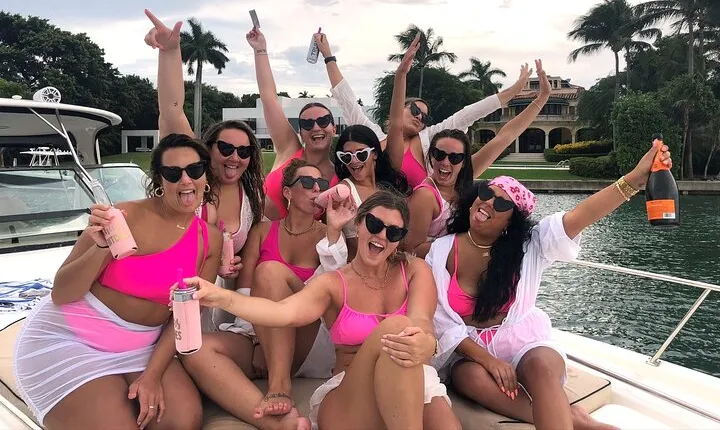 South Beach Miami BACHELORETTE Boat Day!