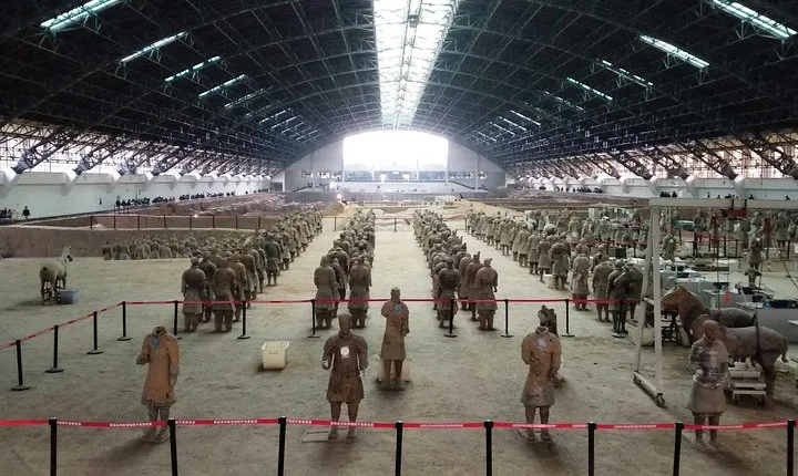 Private Day Tour of Xi'An Terracotta Warriors and Ancient City Wall