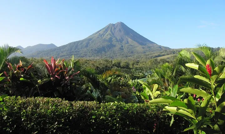 Private Transfer From Liberia Airport To Arenal La Fortuna