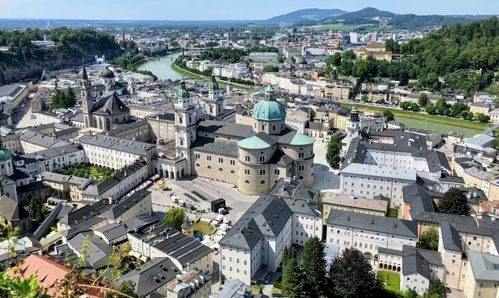 Transfer from Ljubljana to Salzburg or Vice Versa