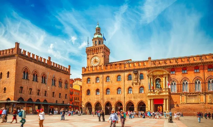 Bologna Culinary Day Trip and Local Tastings From Florence