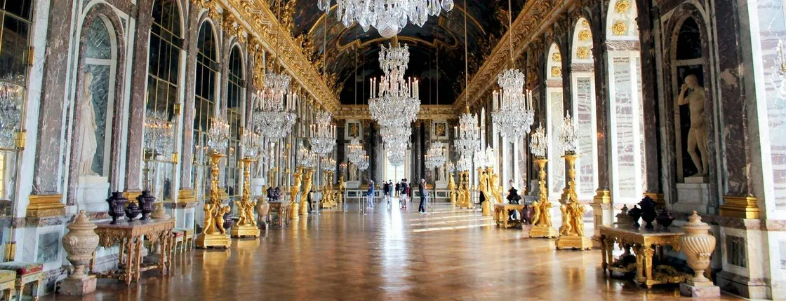 Palace of Versailles tickets with audio tour on mobile app