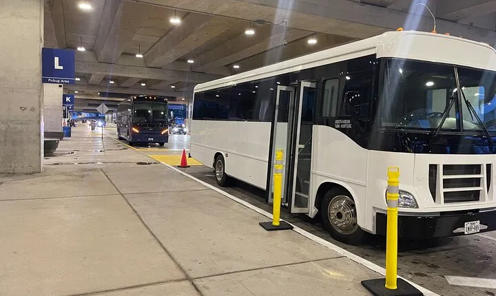 Private Austin Bergstrom Airport Transfer Charter Bus to Austin