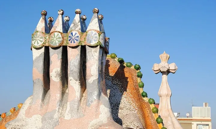 Gaudi's Casa Batlló and La Pedrera with Chocolate Tasting