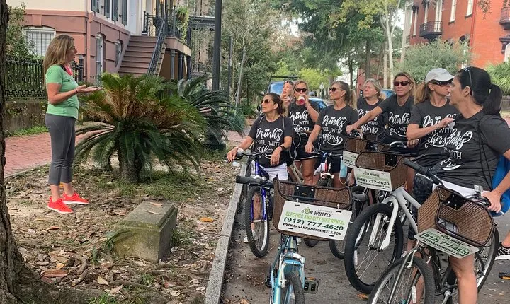Historical Bike Tour of Savannah and Keep Bikes After Tour