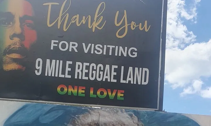 Private Bob Marley 9 Miles / Duns River fall entry fee includes
