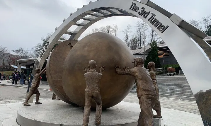 DMZ and Mimesis Art Museum Tour