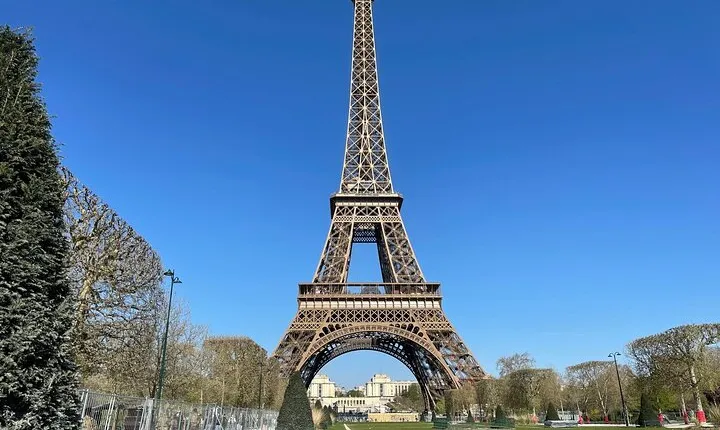 Eiffel Tower with Optional Summit Guided Group Tour