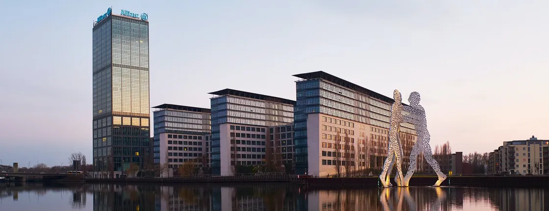 Explore impressive architecture along the River Spree in a private photography tour