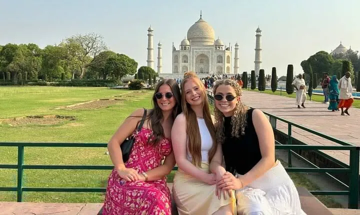 Taj Mahal Skip-the-Line Guided Tour with Multiple Options