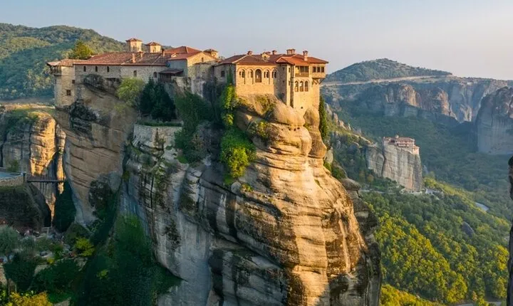 Meteora Private Day Tour from Athens