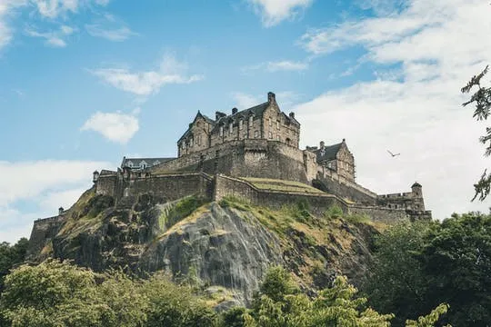Private Edinburgh tour including entry to Edinburgh castle