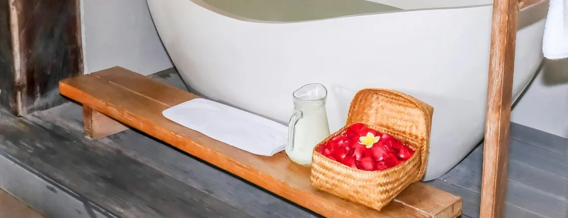Theta Spa by the sea three-hour spa package with meal and airport transfer