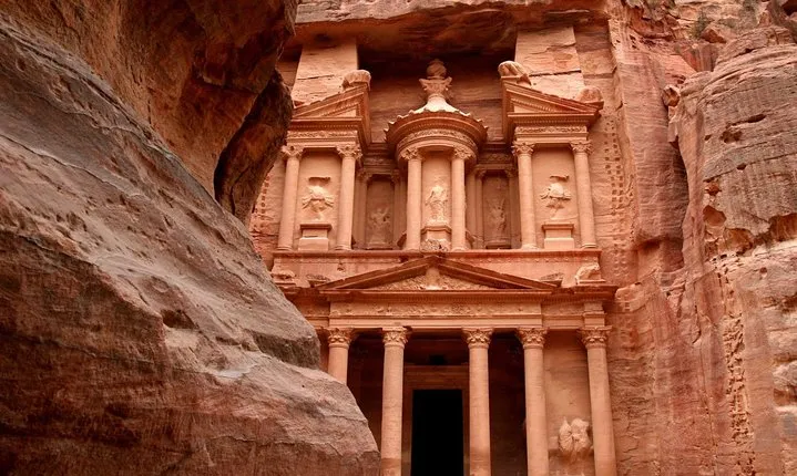 2-Day Private Tours in Jordan: Petra, Wadi Rum, and Dead Sea from Amman