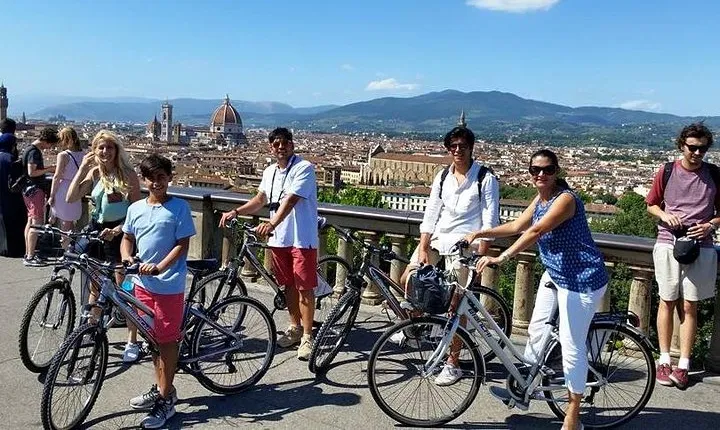 Florence bike tour with Piazzale Michelangelo.