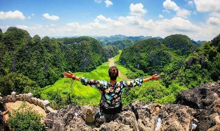 Ninh Binh 2 Days 1 Night Tour