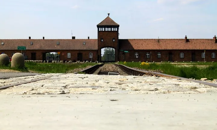 Kraków & Auschwitz-Birkenau Concentration Camp Full-Day Trip from Warsaw