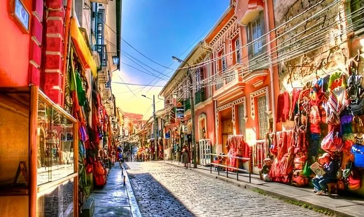La Paz Highlights Walking Tour with a Guide