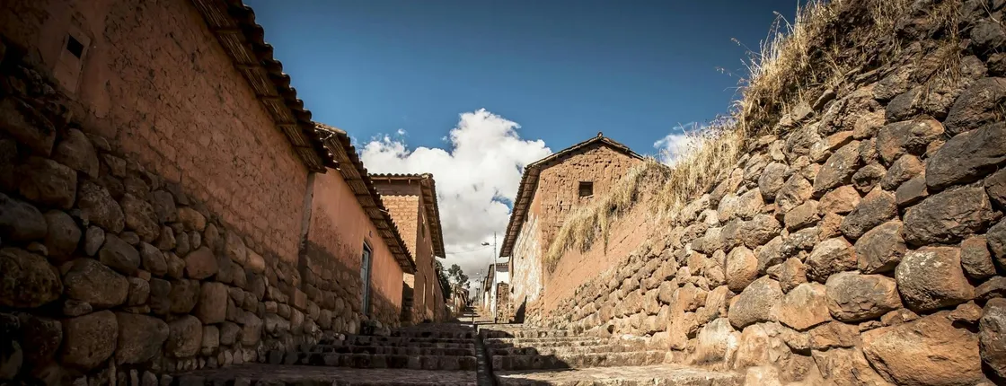 Full-Day Tour of Chinchero, Yucay Museum and Ollantaytambo Fortress