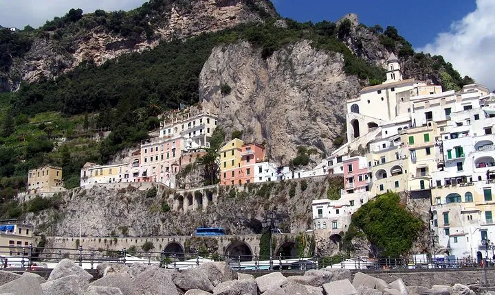 Amalfi Coast with stop at Emerald Grotto