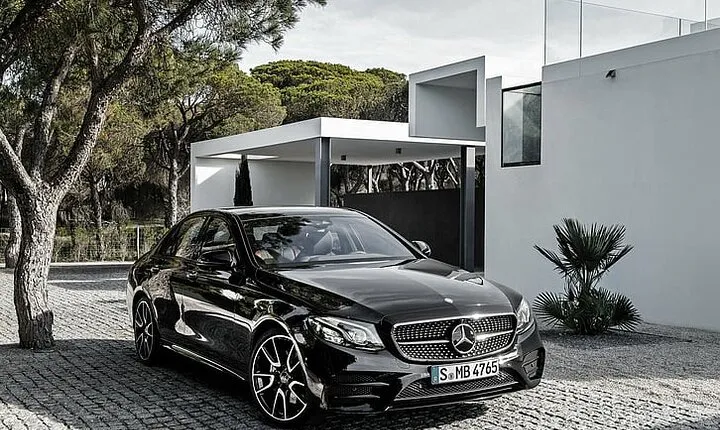 Arrival Private Transfer La Spezia to Florence by Business or Luxury Vehicle