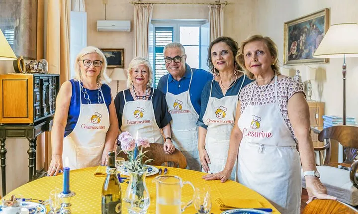 Milan Walking Tour & Traditional Cooking Class with Wine