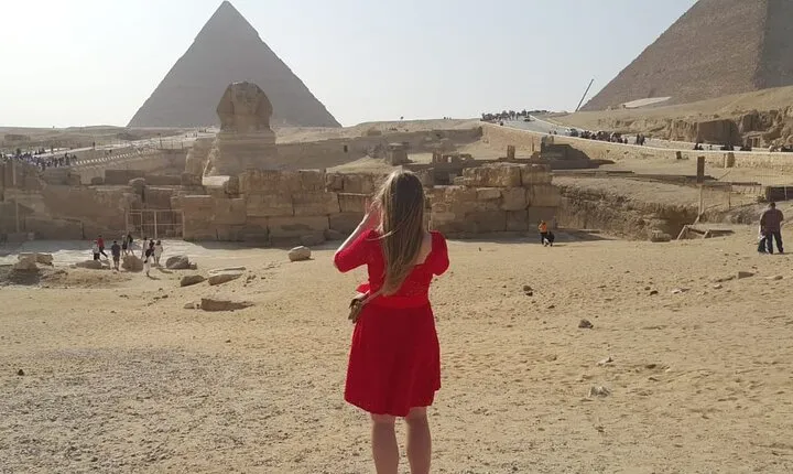 Cairo : Giza Pyramids , Sakkara , Memphis and Dahshur Private Guided tour