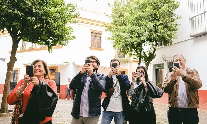 Small-Group Jewish Quarter Discovery Walk