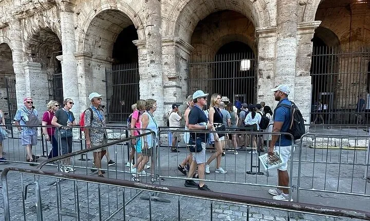 Semi Private Tour , Colosseum , Roman forum , Palatine hill