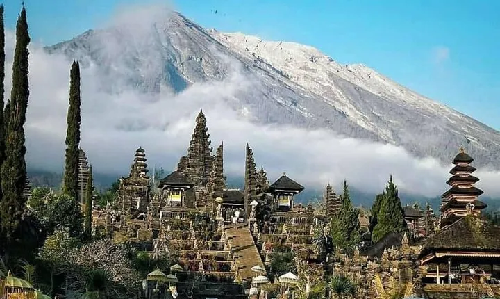 Eastern Bali and Besakih Temple Tour