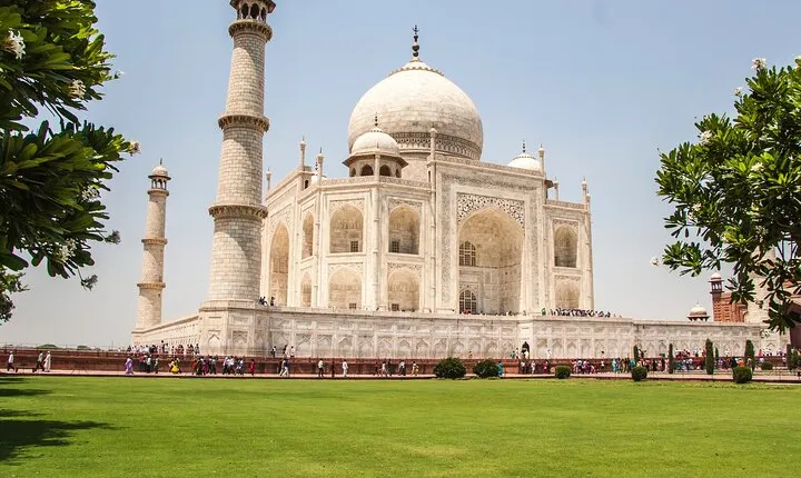 Skip The Line Taj Mahal and Agra fort Tour