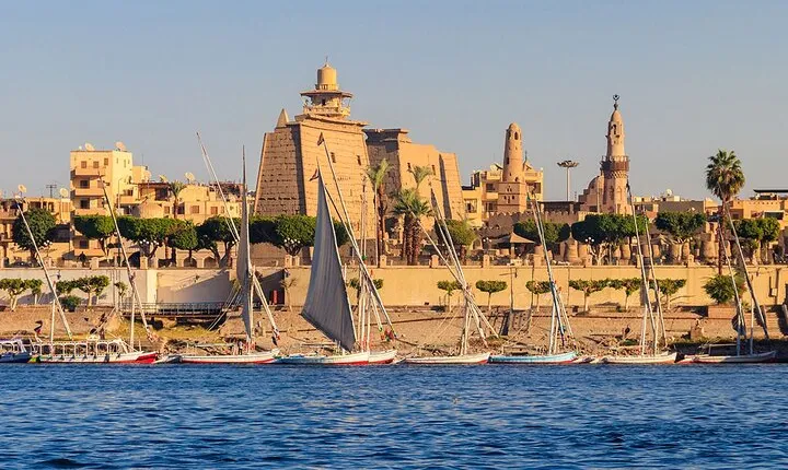 VIP Small Group Luxor Guided Full Day Tour from Marsa Alam