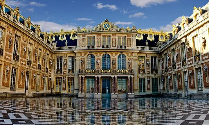Palace of Versailles & Marie-Antoinette Estate - Private Trip