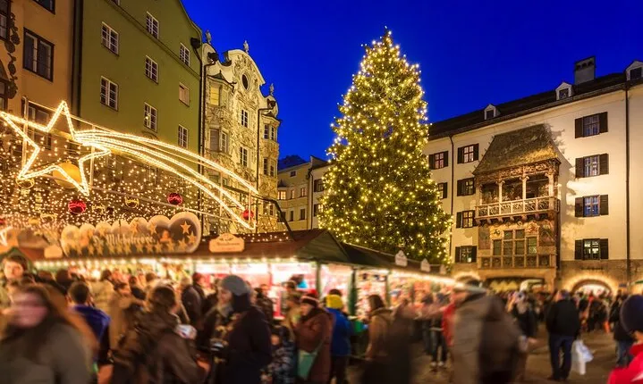 Private Magical Christmas Stroll Through Innsbruck’s Heart