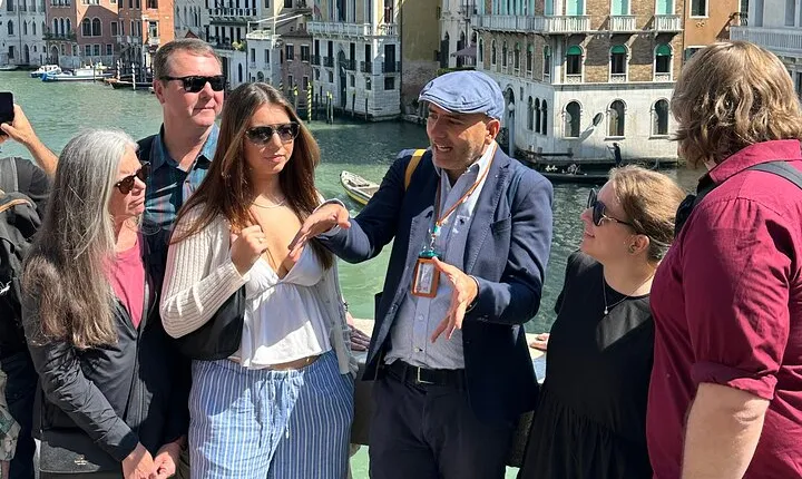 Venice Small Group Walking Tour of Most-Famous Sites &Attractions