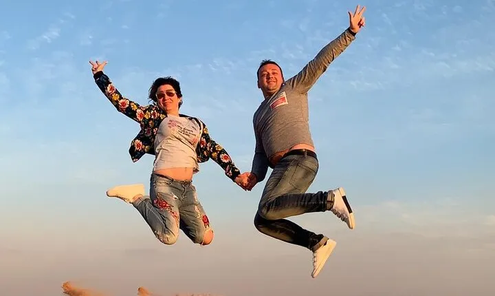 Dubai Private Red Dunes Desert Adventure with Shows and Dinner