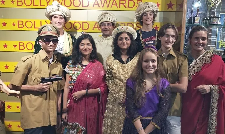 Kanheri Cave with Bollywood Studio Tour in Private Vehicle