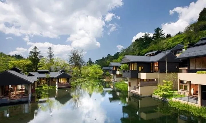 Tokyo: Karuizawa, Hoshino Resorts and Glacier Shrine Day Tour