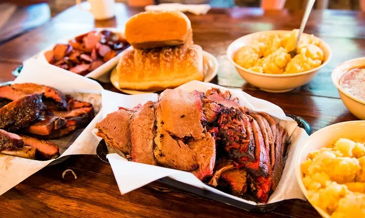 From Austin: Hill Country BBQ & Wine Shuttle