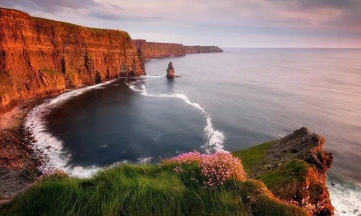 Dublin: Full-Day Private Tour to Cliffs of Moher, Galway & More
